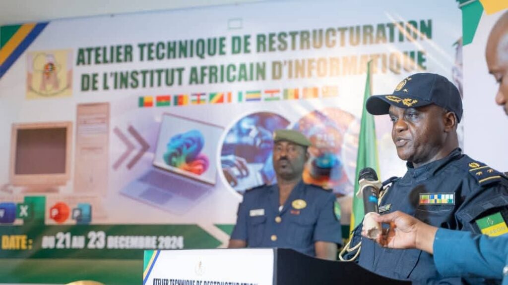 Gabon Ouverture De L atelier De Restauration De L institut Africain 