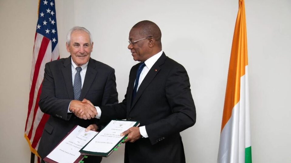 Côte d’Ivoire : l’État scelle un partenariat avec société américaine pour  la construction de 150 000 logements.