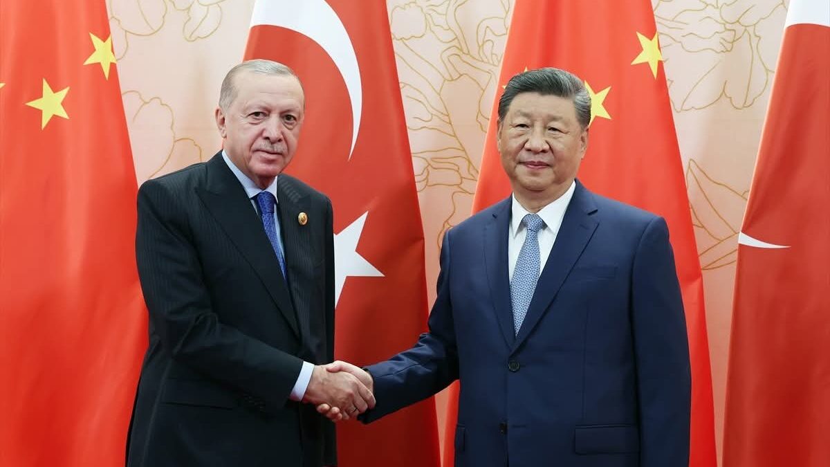 Chine – Turquie : Les présidents turc et chinois discutent du “Corridor central” et de l’initiative “Nouvelles routes de la soie”
