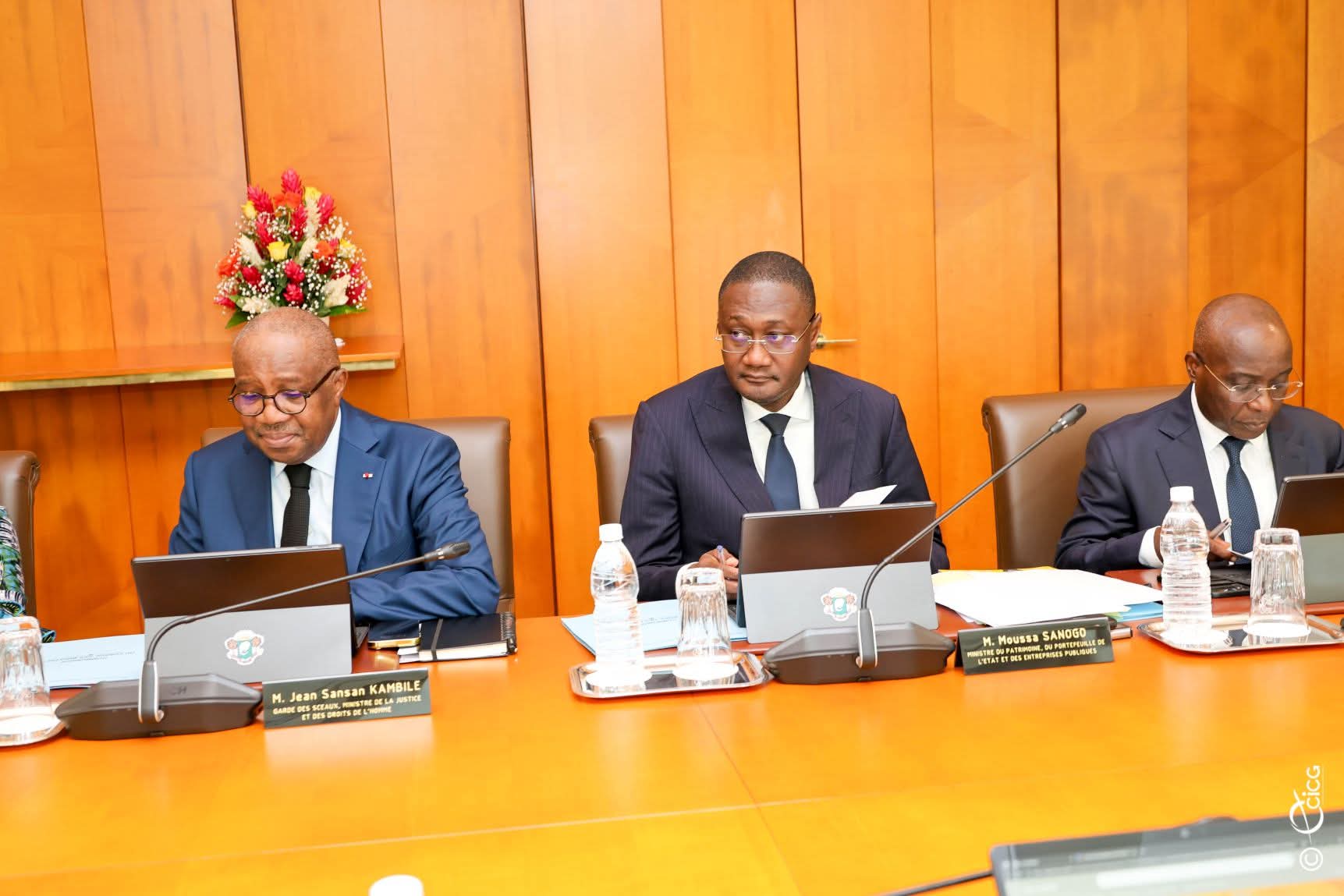 Côte d’Ivoire : Les Entreprises Publiques réalisent un chiffre d’affaires de 1095,7 Milliards de FCFA au premier semestre 2025.