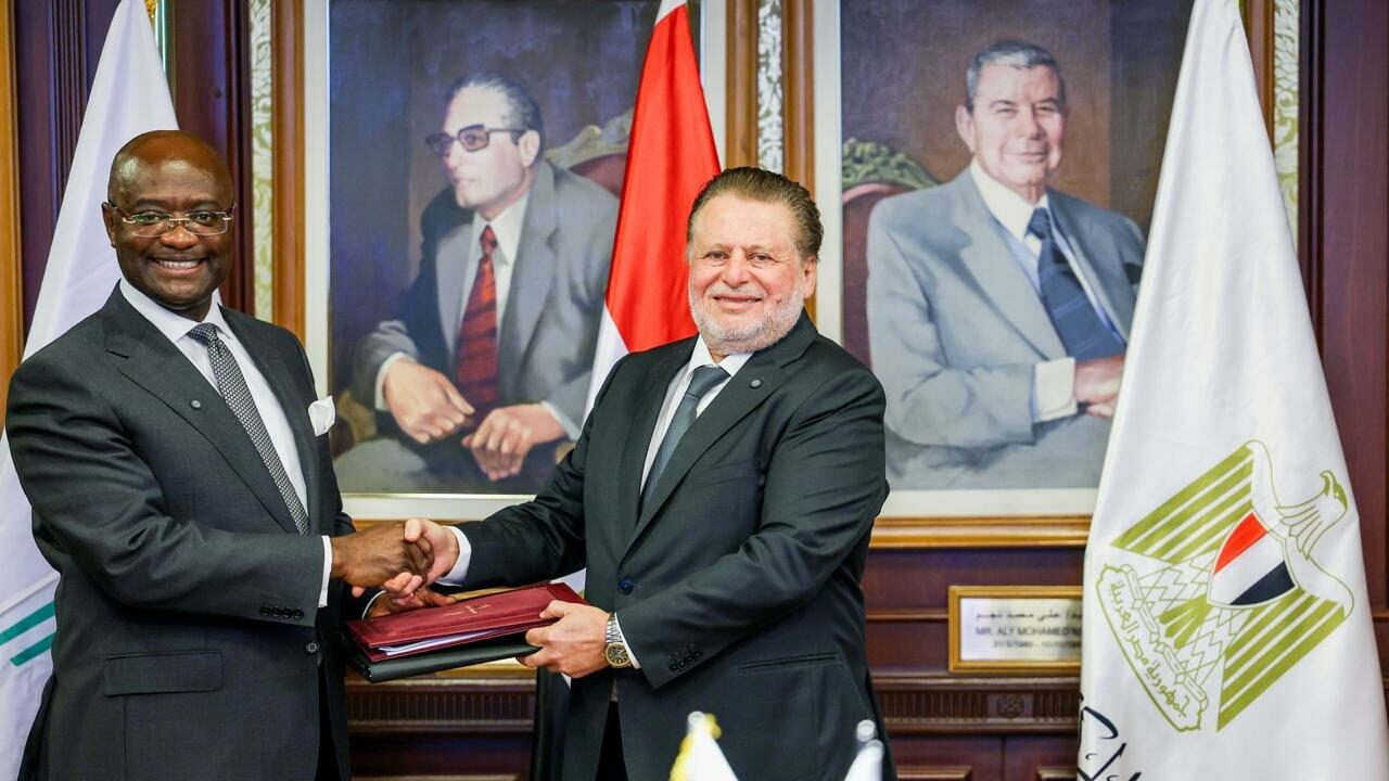 La Banque Centrale d’Égypte et Afreximbank signent un Protocole d’accord (MoU) portant création d’un pro-gramme de banque de l’or en Égypte.